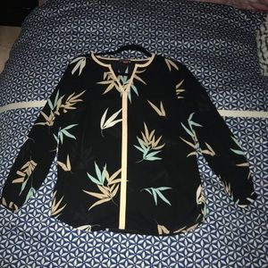 Vince Camuto Top very versatile